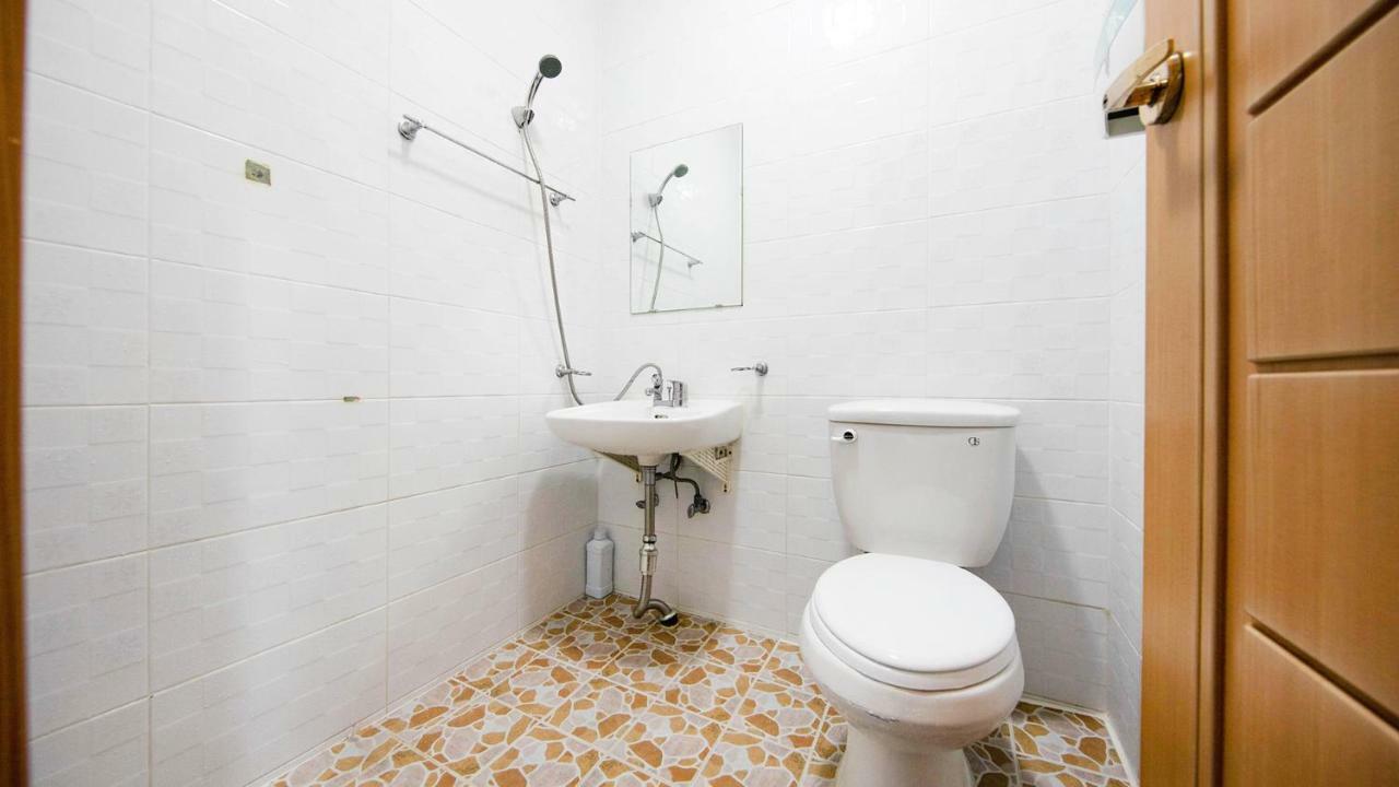 Samcheok Sol Beach Pension Екстер'єр фото